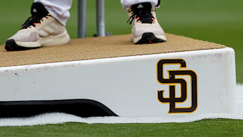 Venezuelan former ball player working for San Diego Padres is detained by ICE
