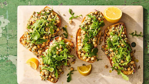 This Hearty Vegetarian Sandwich Is Packed With Protein and Fiber