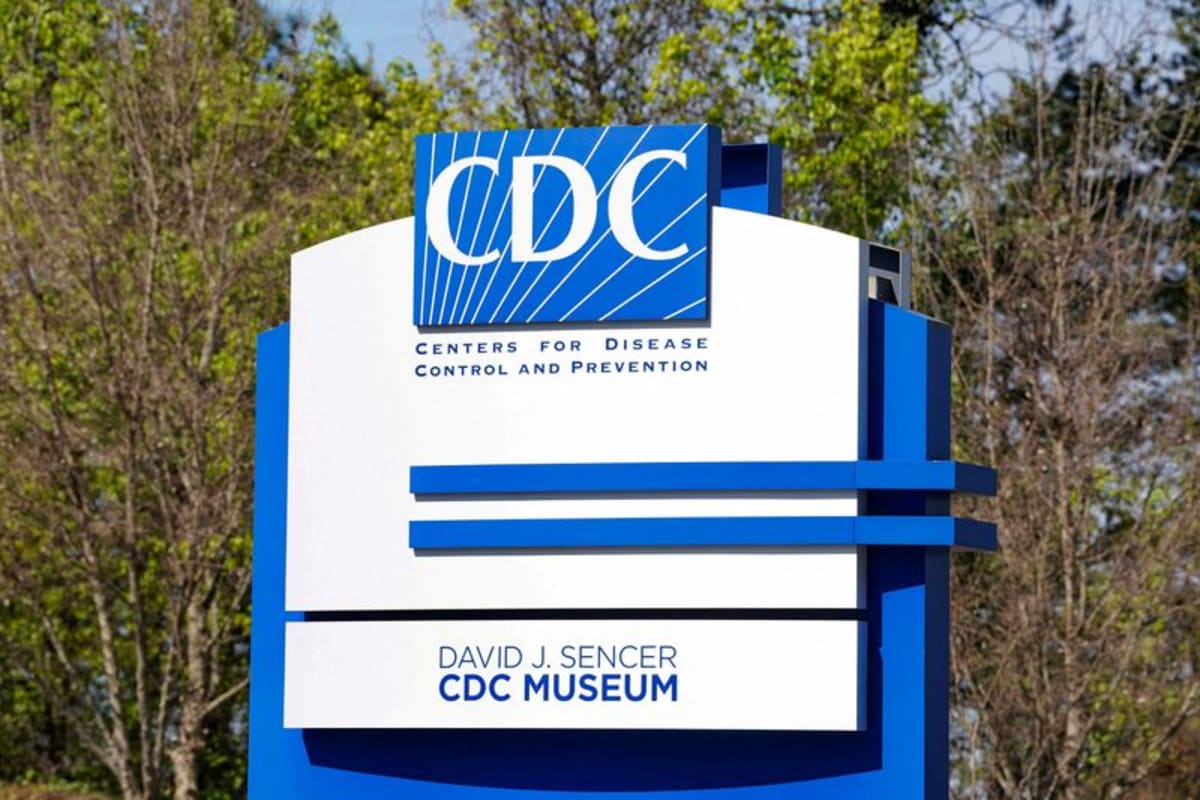 US to impose Ebola attestation requirement for international air passengers - Reuters