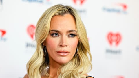 &lsquo;RHOBH&rsquo; alum Teddi Mellencamp takes off wig, shows off her real hair amid cancer battle