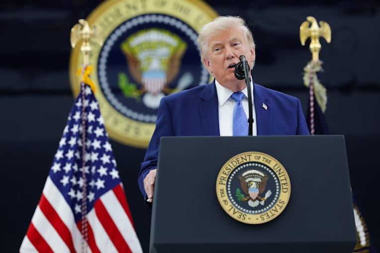 D-U-M-B: Trump gives spelling lesson as he works on nicknames for his rivals