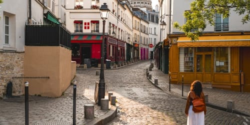Women should avoid wearing these shoes when traveling in Europe