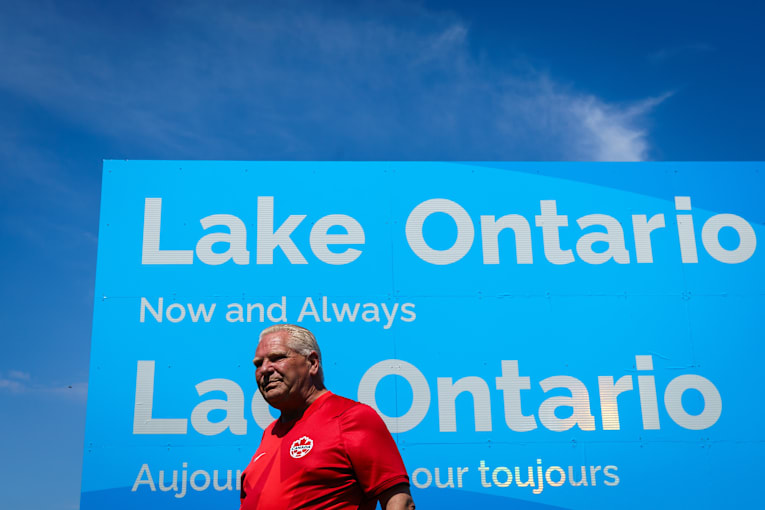 Ontario premier answers Trump&rsquo;s &lsquo;Lake America&rsquo; with giant &lsquo;Lake Ontario&rsquo; sign