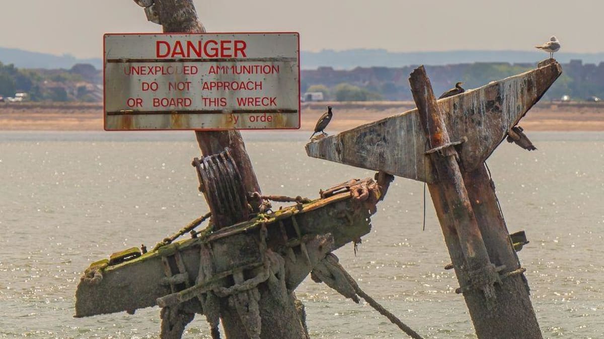 Masts from explosives-packed ship taken to museum