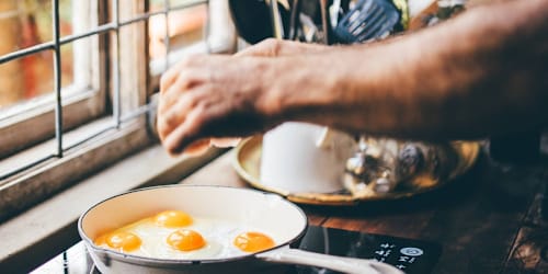 How eating eggs affects your liver, according to a hepatologist