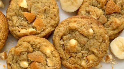 These banana pudding cookies taste just like the Southern classic