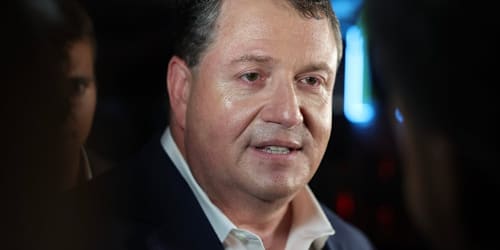 GOP congressman caught on doorbell cam rifling through someone&rsquo;s mailbox