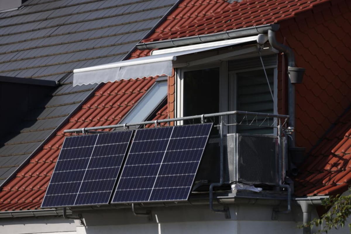 Want solar but don't own a roof? California just legalized plug-in ...