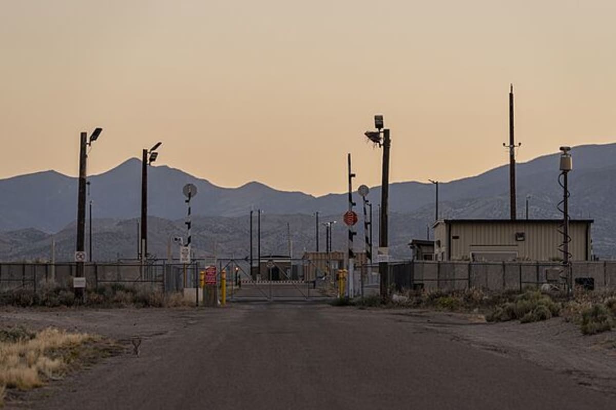 Army sniper claims he killed 'reptilian beings' in Area 51 battle - AOL