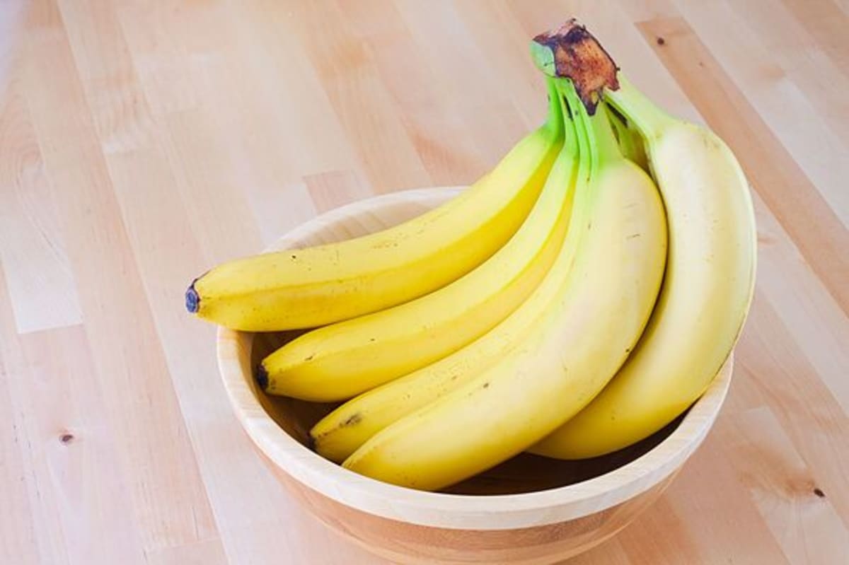 Bananas stay fresh for three weeks without going brown if you use one ...