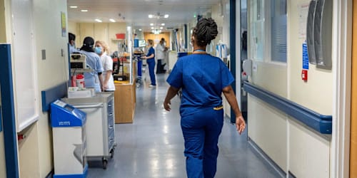 Rising numbers of younger midwives quitting NHS in England, data shows
