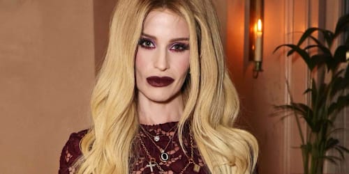 Kelly Osbourne looks nearly unrecognizable as she debuts a polarizing hair style