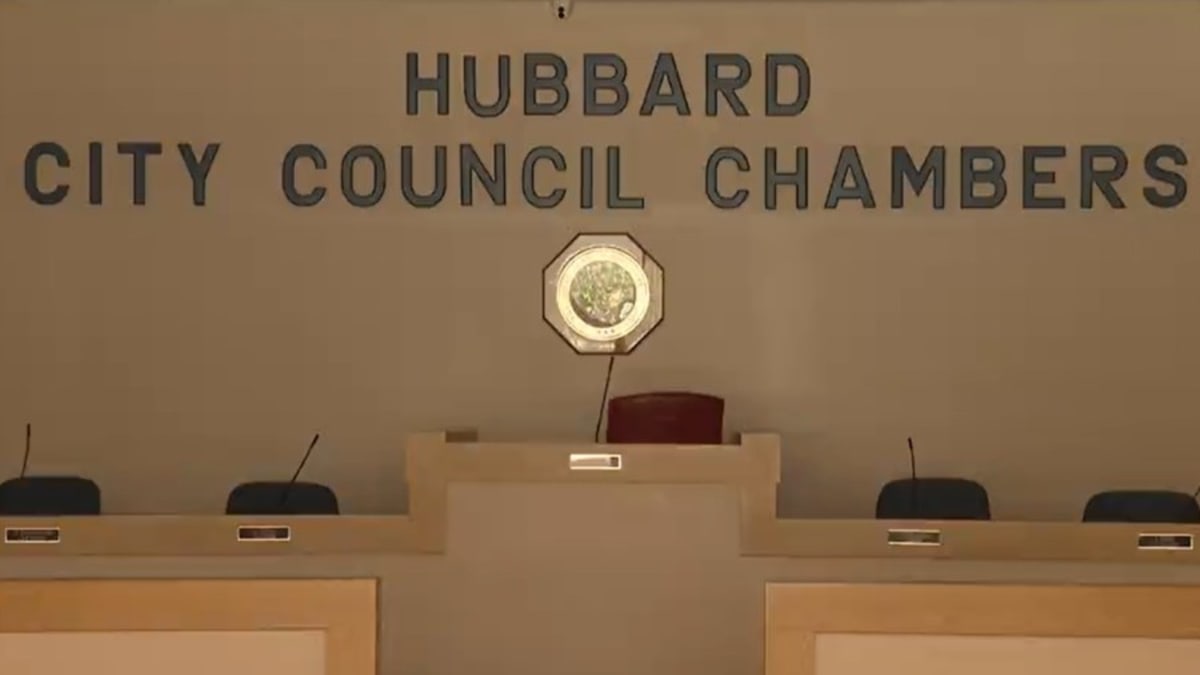 Vote Science Hubbard residents to vote yes or no on data center ban - AOL