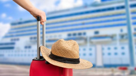 7 cruise etiquette mistakes experts wish passengers would stop making