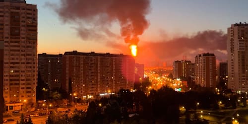 Ukraine bombards Russia with 1,000 drones, including hundreds fired at Moscow