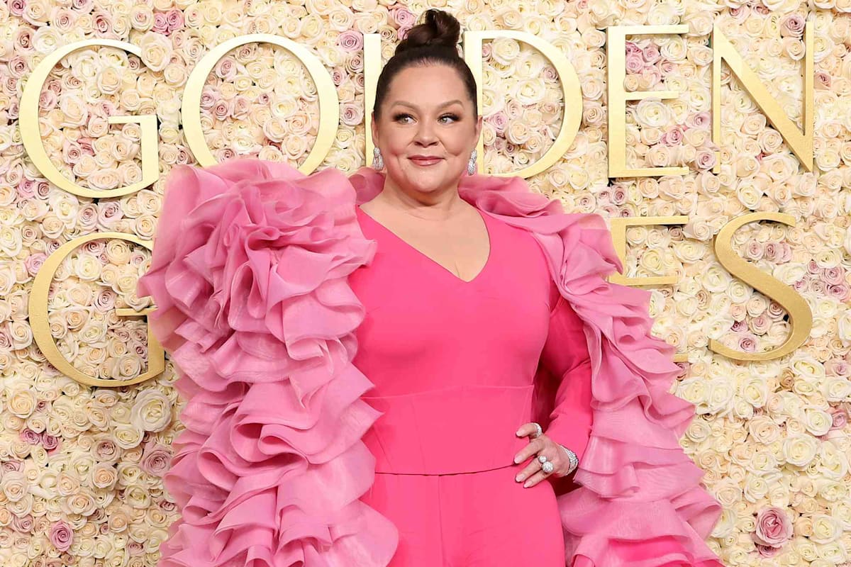 golden globes 2025 pink dress Melissa McCarthy Attends the in a Cape So Big, It Took Her 15 Minutes to Get in the Car made goods