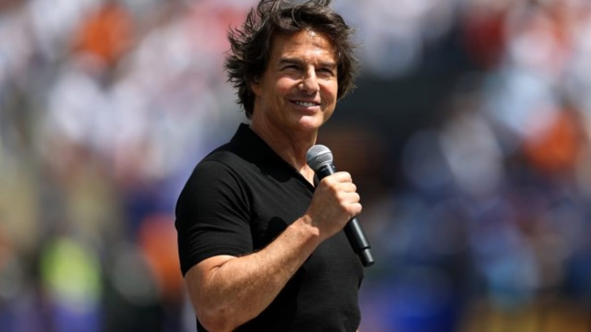 Tom Rug Tom Cruise Opens the Door to a Taylor Swift Collaboration - AOL