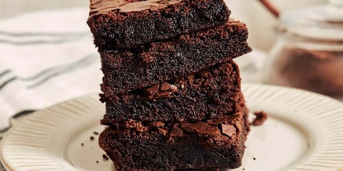 The only way I'm baking brownies from now on (it’s genius)