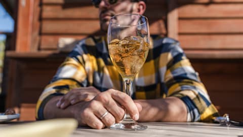 This 4-ingredient ginger ale cocktail is so good that it's the star of summer