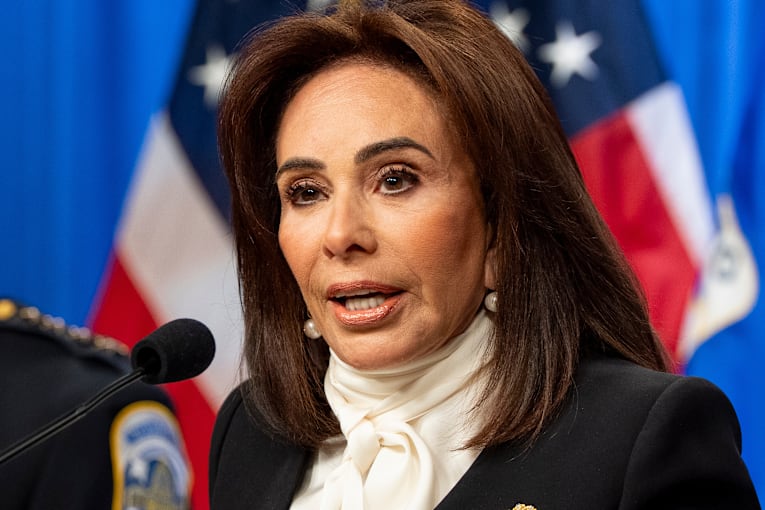 Watchdog files bar complaint against Jeanine Pirro over bid to indict 6 Democratic lawmakers