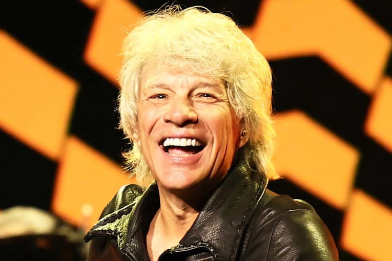 Jon Bon Jovi hits stage for first concert in 4 years following vocal cord surgery