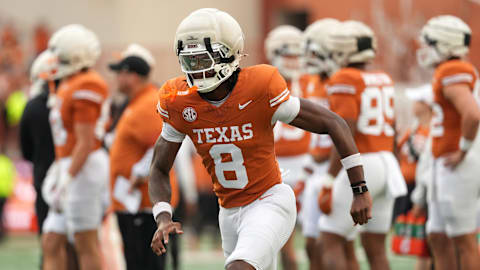 Gone viral: Amazing catch by Texas WR Cam Coleman lights up internet
