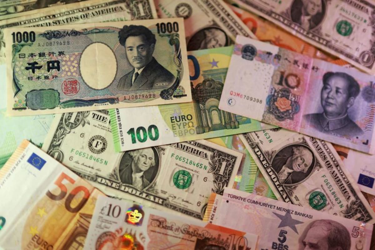 Euro falls against dollar; Brazilian real tumbles after Lula election ...