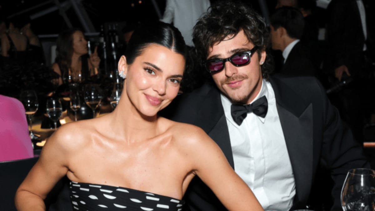 Jacob Elordi & Kendall Jenner’s Gala Night Includes a Sweet Surprise