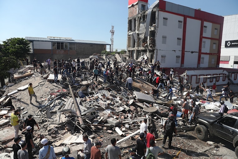 Colombia earthquake: Dozens dead, people trapped in collapsed buildings