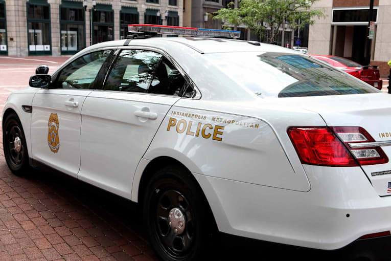 Infant found abandoned behind strip mall with note attached
