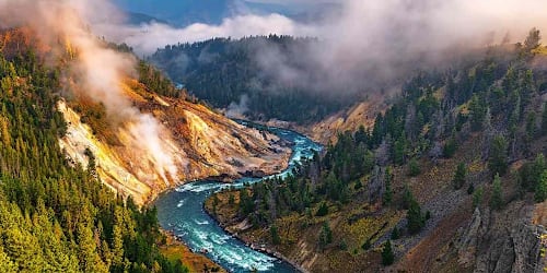 Woman ditches corporate job to live in Yellowstone National Park, where her rent is amazingly cheap