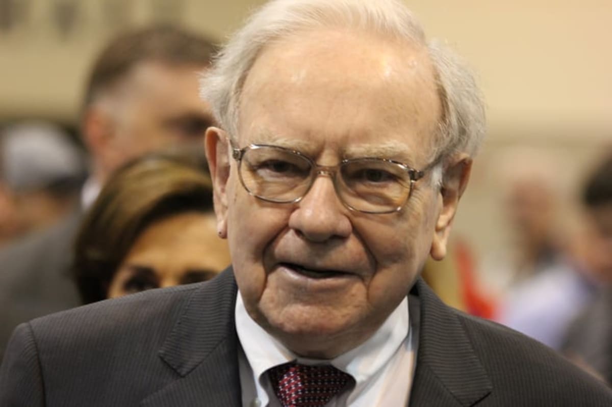 Warren Buffett Isnt Worried About Bear Markets , and You Shouldnt Be , Either . Here Why .