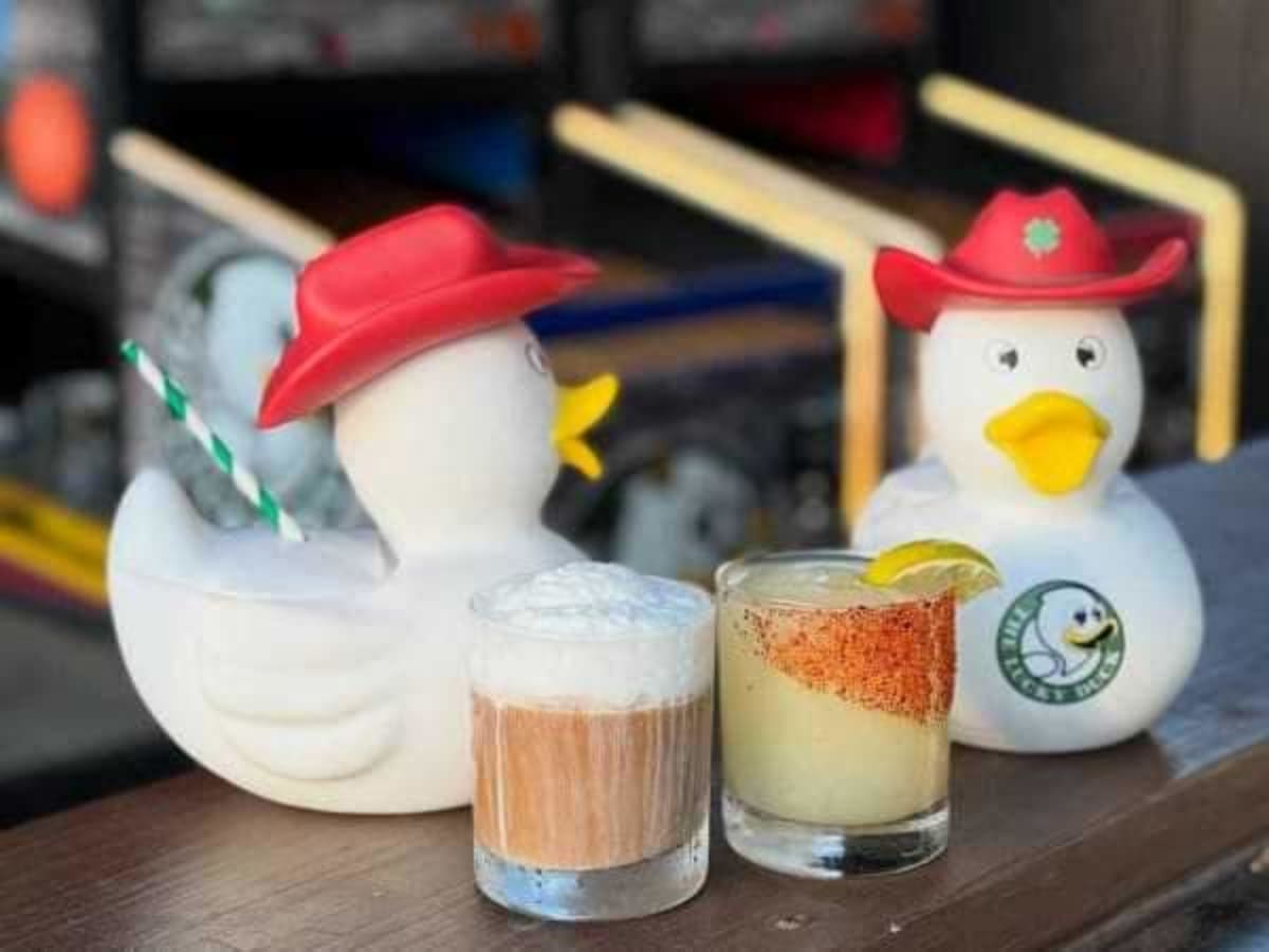 Fun-loving Austin bar The Lucky Duck swims up to Fort Worth - AOL
