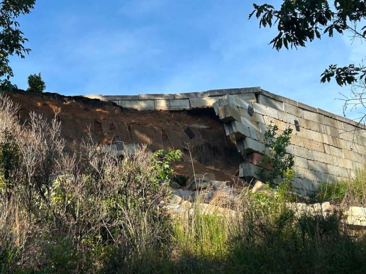 Retaining wall collapse leads to landslide in Burke County South ...