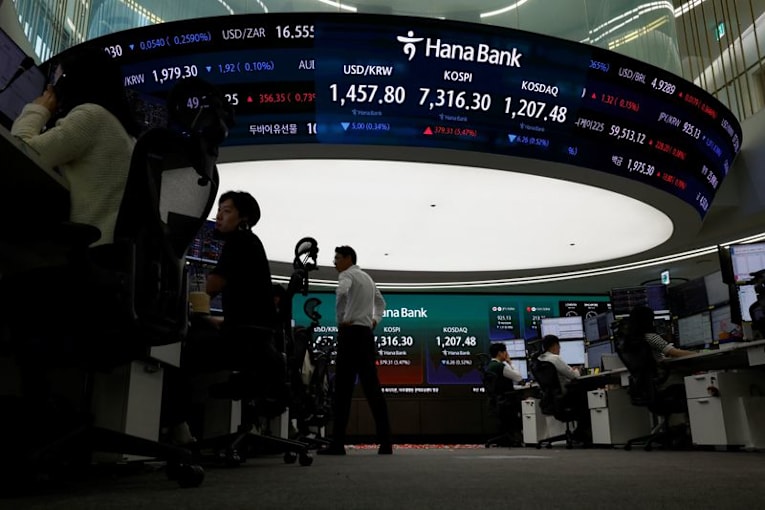 South Korea to closely watch risks around stock market volatility