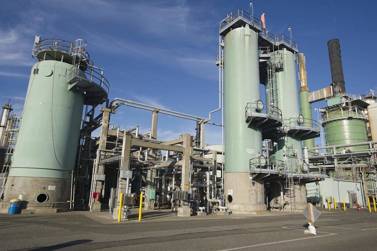 Update: 3 injured in apparent explosion at BP Cherry Point refinery ...