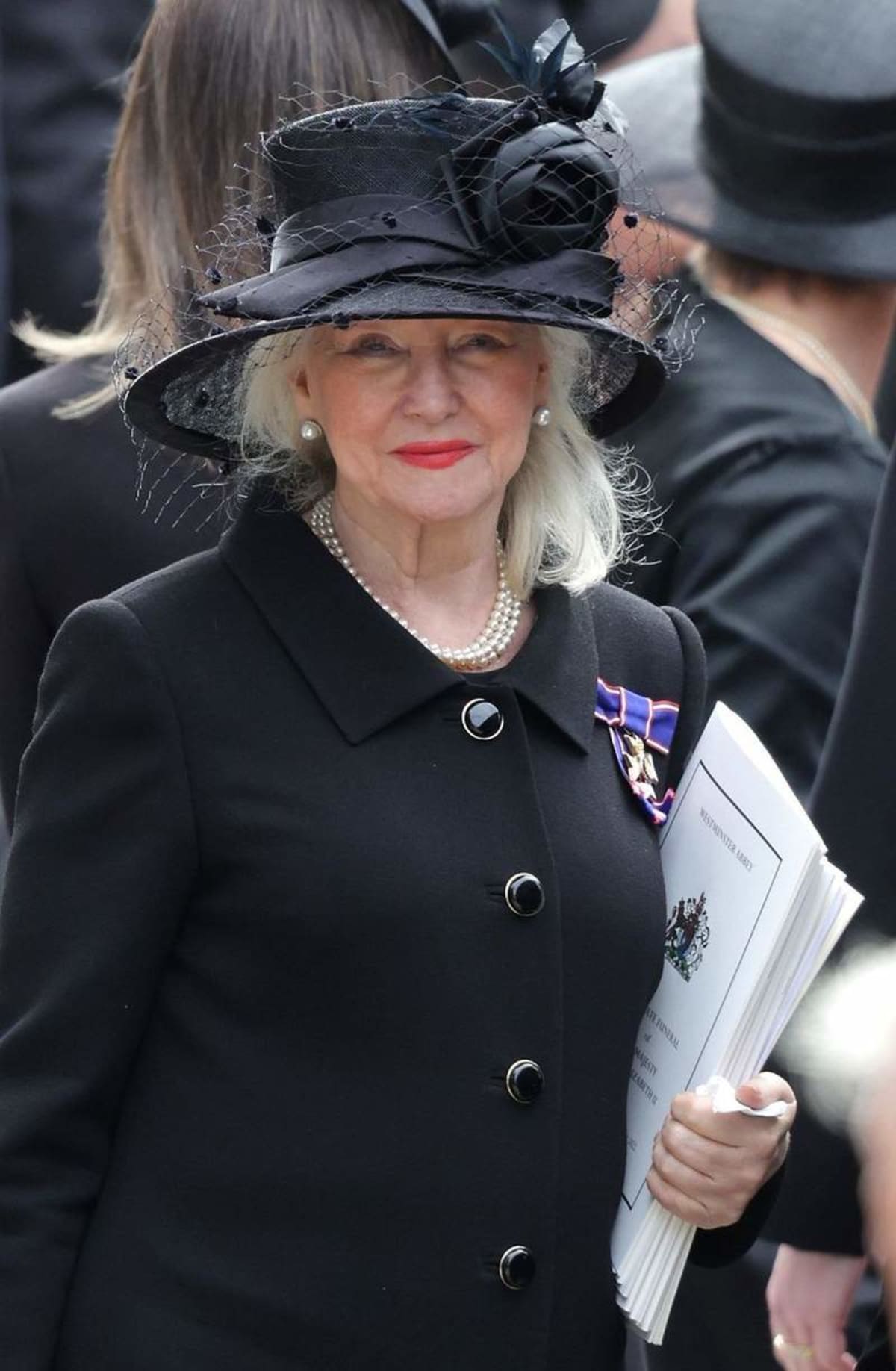 Queen's friendship with Angela Kelly 'crossed the line as Palace