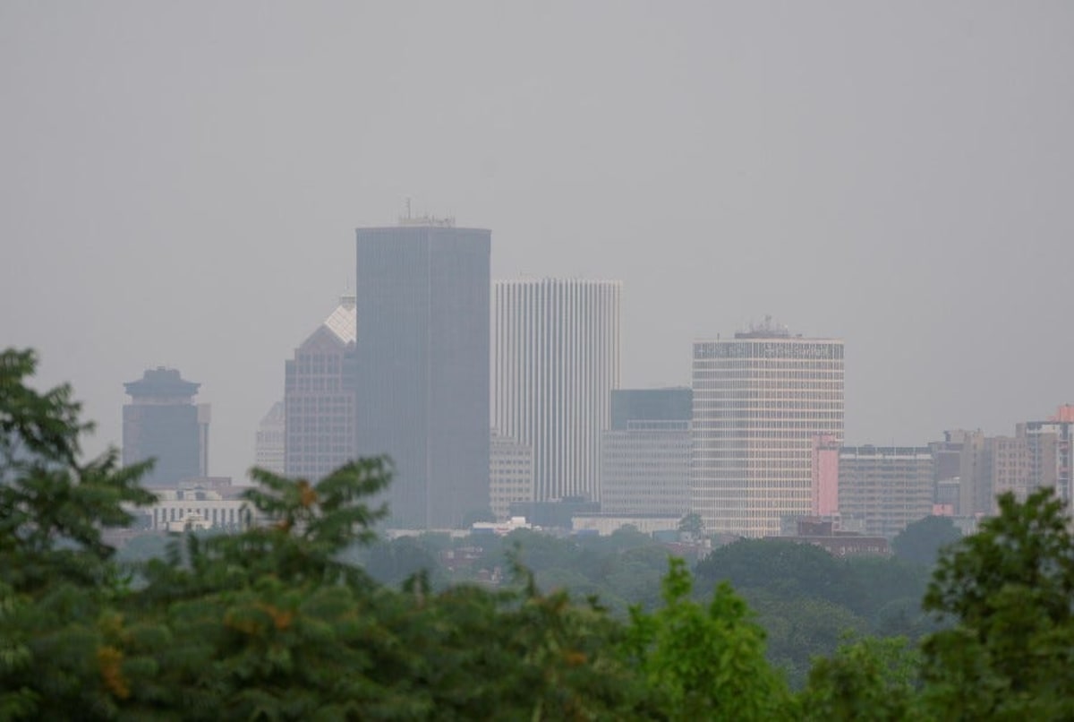 New York wildfire, smoke map: Track Canada's wildfires and air quality ...