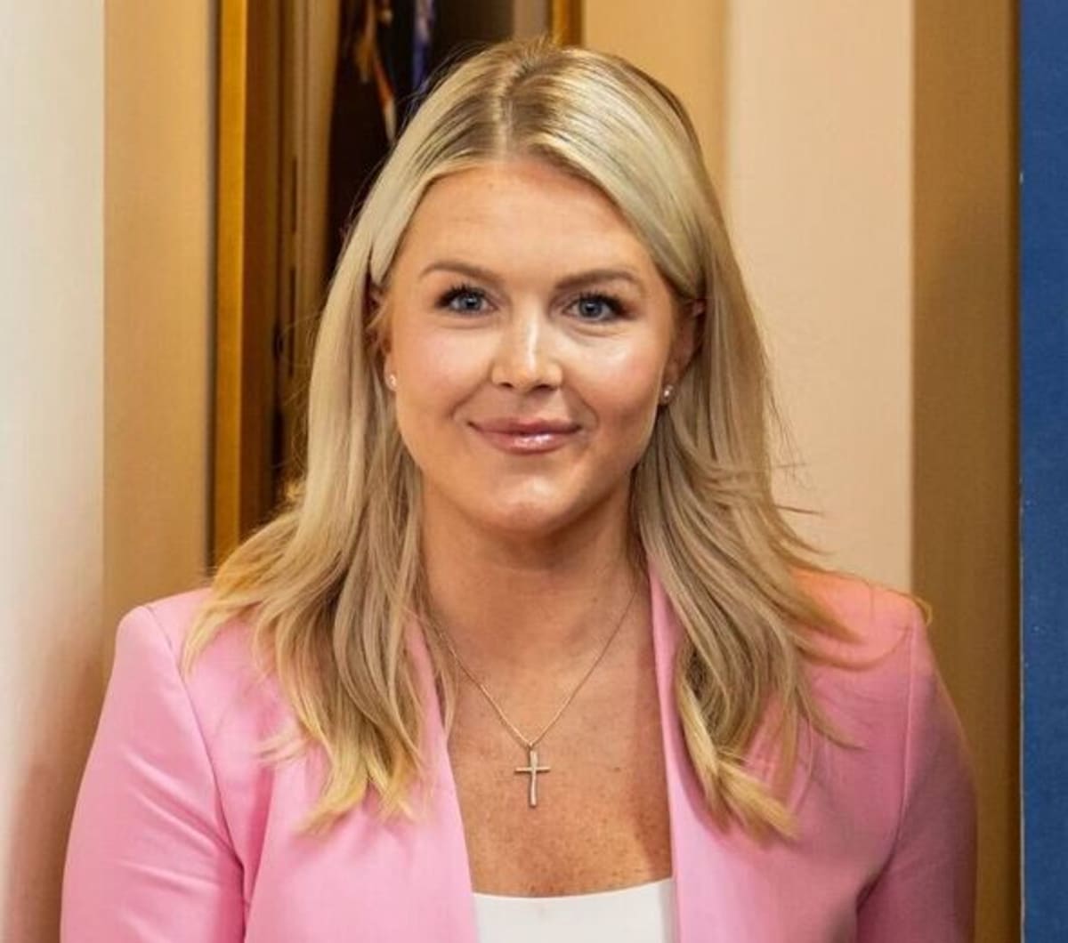 Karoline Leavitt unknowingly humiliates Donald Trump with awkward Nazi ...