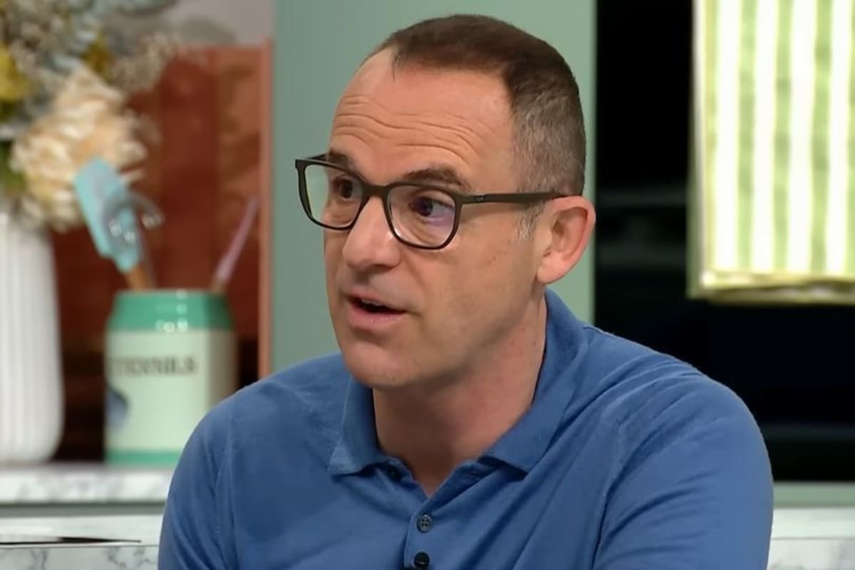 Martin Lewis hails high street bank's 'huge' £240 current account ...