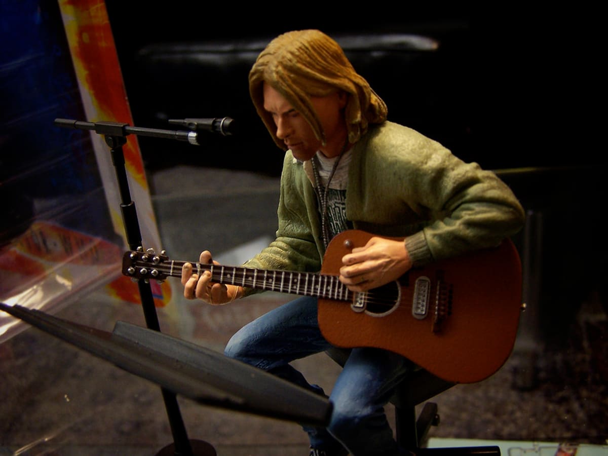 Kurt Cobain’s MTV Unplugged Guitar Sold for $6 Million and Held the ...