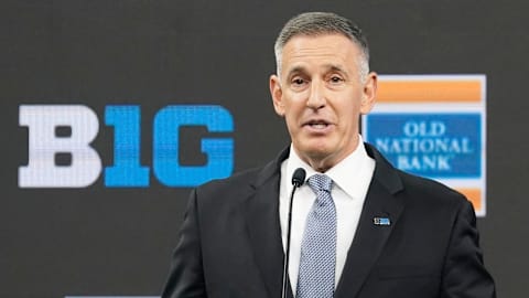Big Ten bars football players with pro contracts from returning to play amid NCAA eligibility chaos