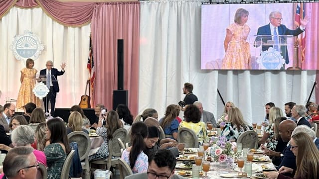 The DeWines honor Dolly Parton and Ohio’s Imagination Library at their final First Lady lunch