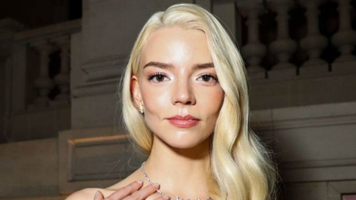 New Photo - Anya Taylor-Joy’s Dress Goes See-Through Down Below With Tiffany & Co. Bling