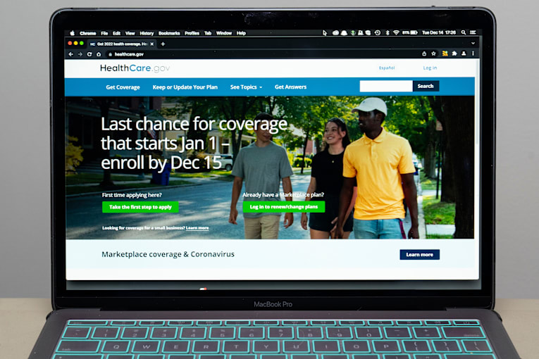 Obamacare rolls shrank dramatically in many states over the past year, new federal data shows