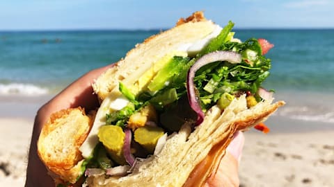 Making a beach sandwich? This simple trick keeps it from getting soggy
