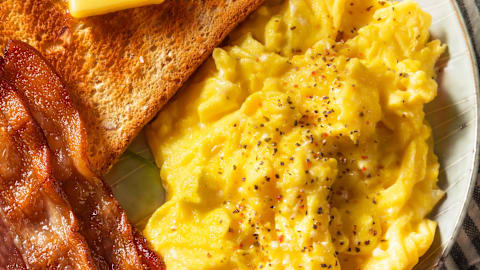Please stop adding this ingredient to scrambled eggs