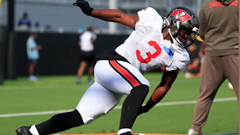 Report: Bucs rookie LB Rueben Bain Jr. has AC sprain