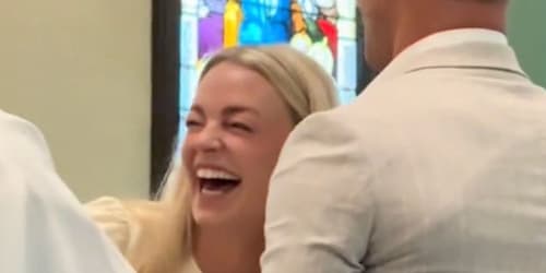 Bride thought priest was handing her a tissue. Then she realized her hilarious mistake