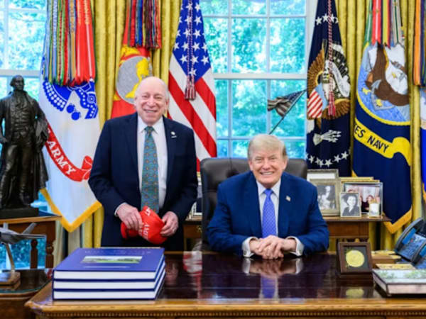 Trump’s childhood pal reportedly pushing president to seize control of midterms